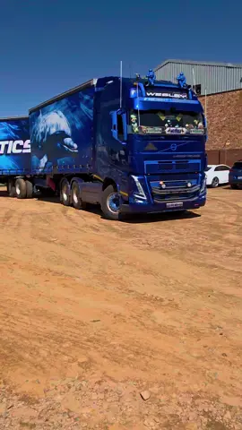 dirty🥱#youngtrucker #mufasa #freightlogistics #volvotruck #lmcexpress 