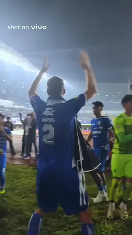 champion again persib bandung🏆 #persibbandung#persib#champion#juara#persibjuara#b2b#nickkuipers#kevinmendoza#kemenanganpeesib#nickjoget#kevinjoget#fypシ゚viral#fyp 