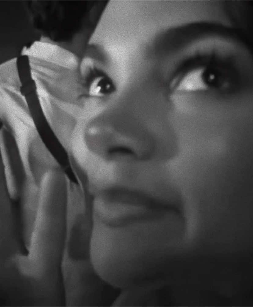 watch me disappear again // i love grapes i hate school i miss white lotus already it was so fun season 3 was lowk my fav tbh ib @౨ৎ  #arianagreenblatt #arianagreenblattedit #splatt777 #fyp #viral #goviral #xyzbca #omgpage #sturnky #notimpersonating #fakeeverything @ariana @Rue @dee @lila @marie ۶ৎ @june @jude @joy @fi @leni 