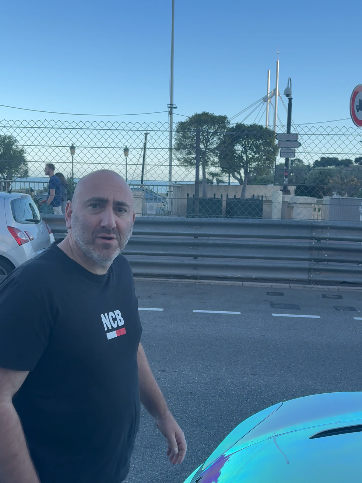 J'ai craqué ! #bugatti #humour #reaction 