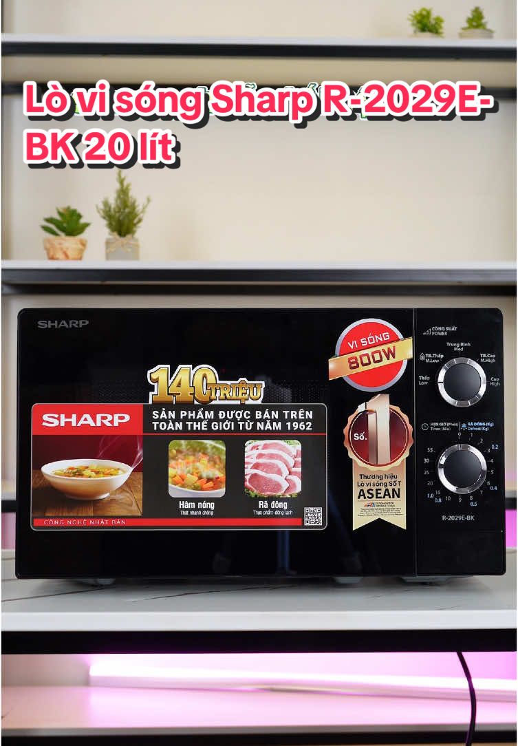 Lò vi sóng Sharp R-2029E-BK 20 lít  Siêu tiện đến điện máy xanh ngay để tham khảo nhé.  #lovisong #sharp #r2029ebk #dienmayxanh #dmx  #xuhuong #mekhoi2020