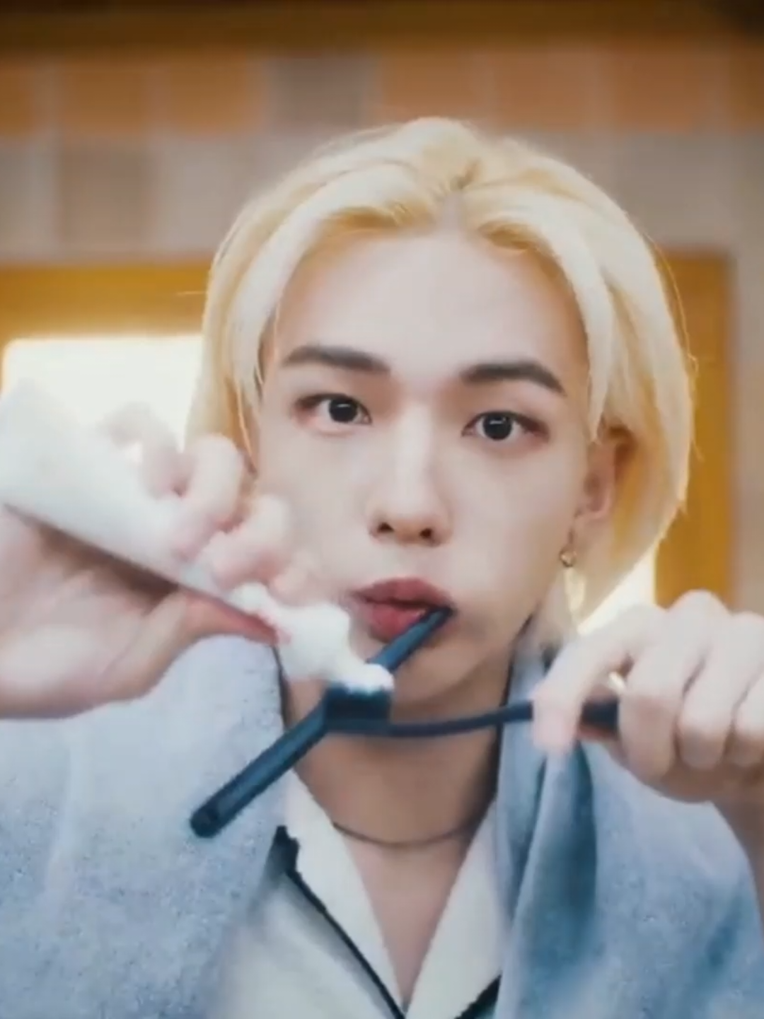 #HYUNJIN | ficou mto lindo af #straykids #foryoupage #trendingvideo #viral #skz #fyp #hyunjin #wavetoearth #w2e #homesick 