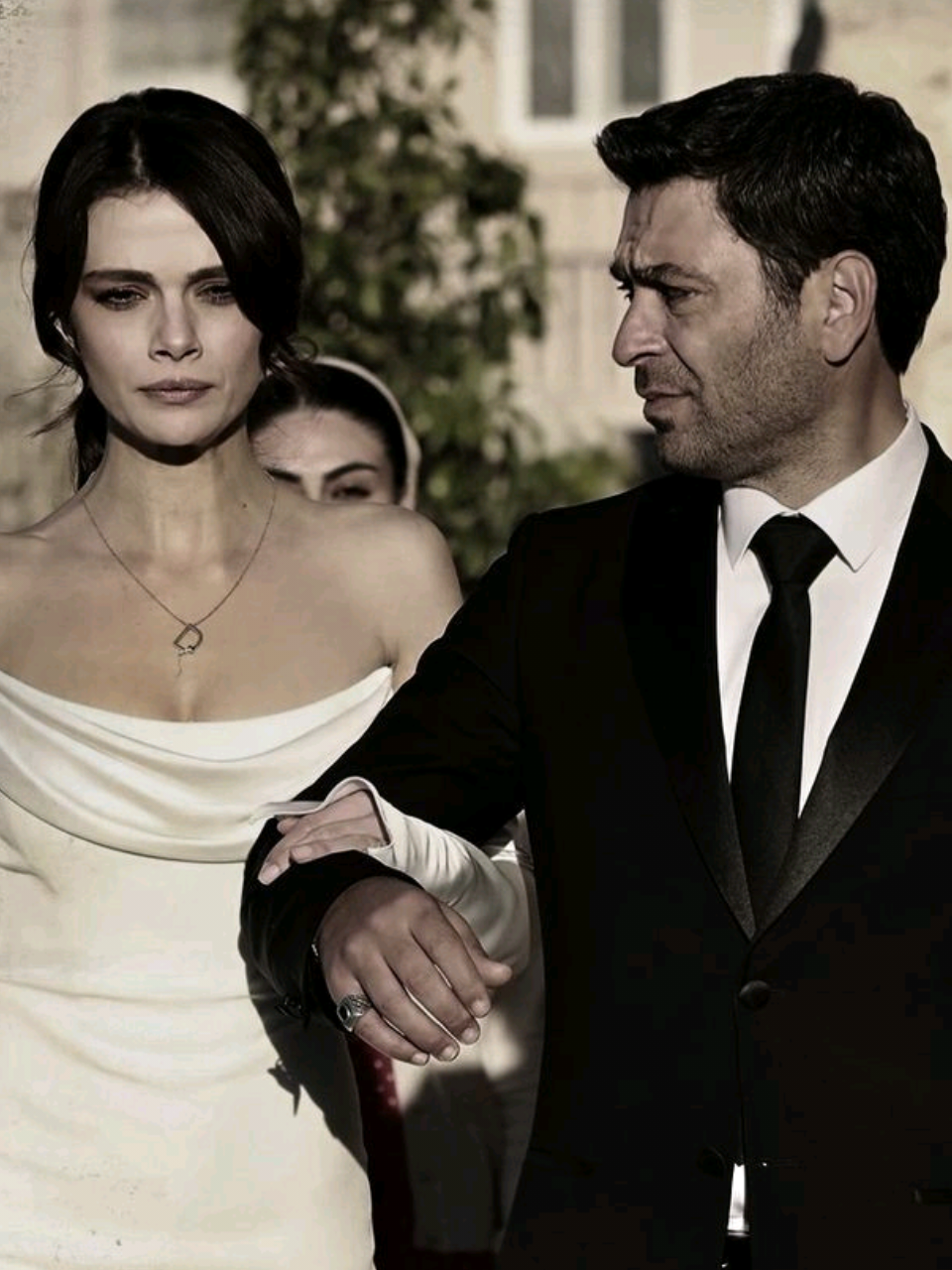 sayin cihan albora ve degerli esi alya albora 🖤🧿 #uzakşehir #cihal #cihanalbora #alyaalbora #ask #albora #ozanakbaba #sinemünsal #partner #dizi #edit #kesfet #viraledit #mardin #turkishdrama #turkishseries #couple #yağızaaşığımdiyincekeşfetoluyomuş #yağızaaşığım #önəçıkartbeni #viral #fyp #fypage #fypシ゚ #keşfetduası🤲🏻🧕🏻lütfentutsun 