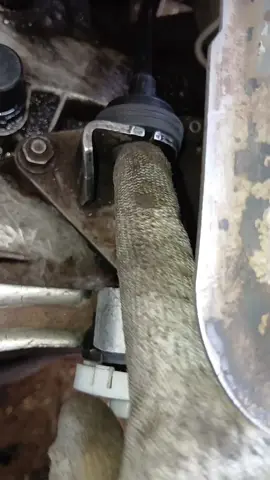 Como ajustar pedal del chicote de embrague.