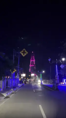 vibes menara limboto di malam minggu🌚#fyp #fyppppppppppppppppppppppp  #capcut #vibes #gorontalo #menaralimbotogorontalo 