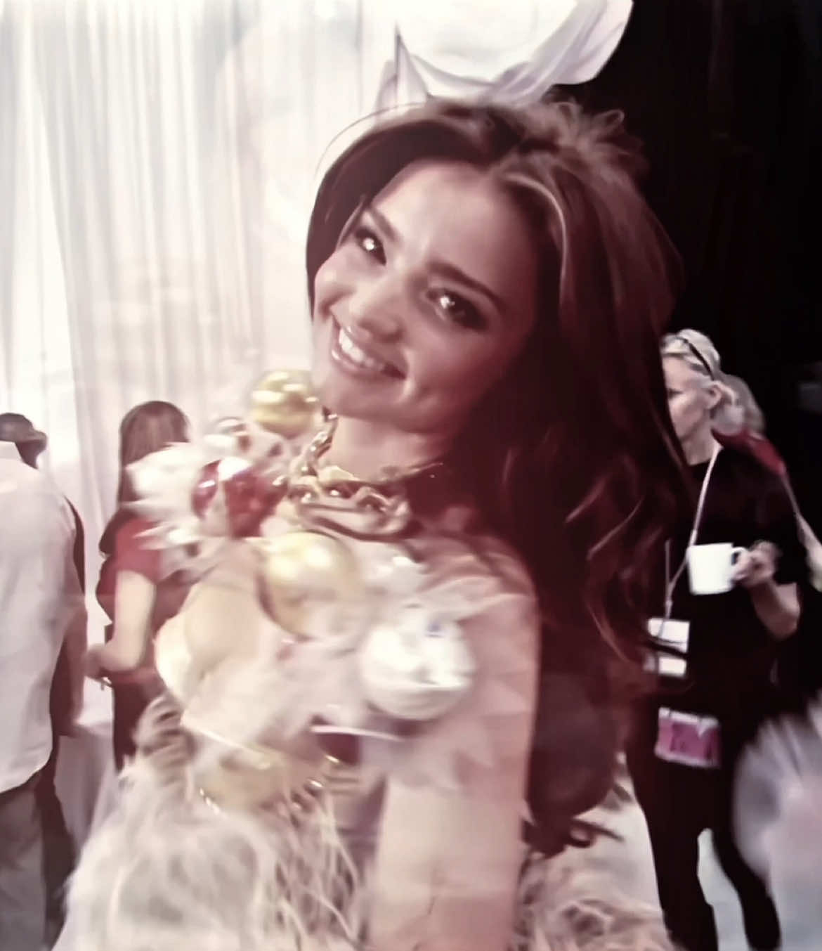 #MIRANDAKERR || scrap | backstage ||  #victoriasecretedit #w61dorf #victoriassecretedit #victoriassecret #mirandakerredit 