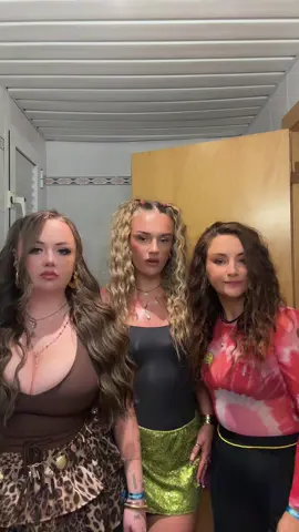 And guess where we’re going??? #hiibiza #fyp 