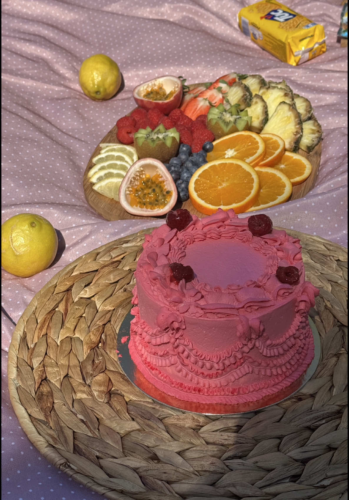 🎀🌸💐🫧🥥🌺🪷 Bento cake by @𝒥𝒶𝓈𝓂𝒾𝓃 𝒟𝑒𝓈𝒾𝑔𝓃 🌸  #piquenique #picnic #Summer #fyp #pourtoii #fypage #Spring 