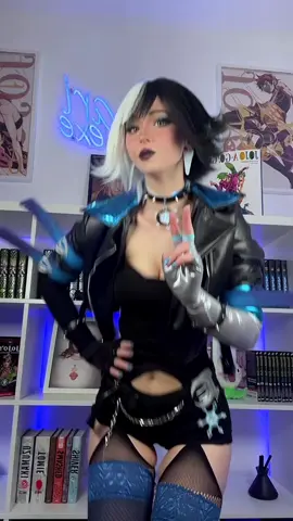 Luna Snow doing a rat dance #fyp #cosplay #marvelrival #lunasnow 