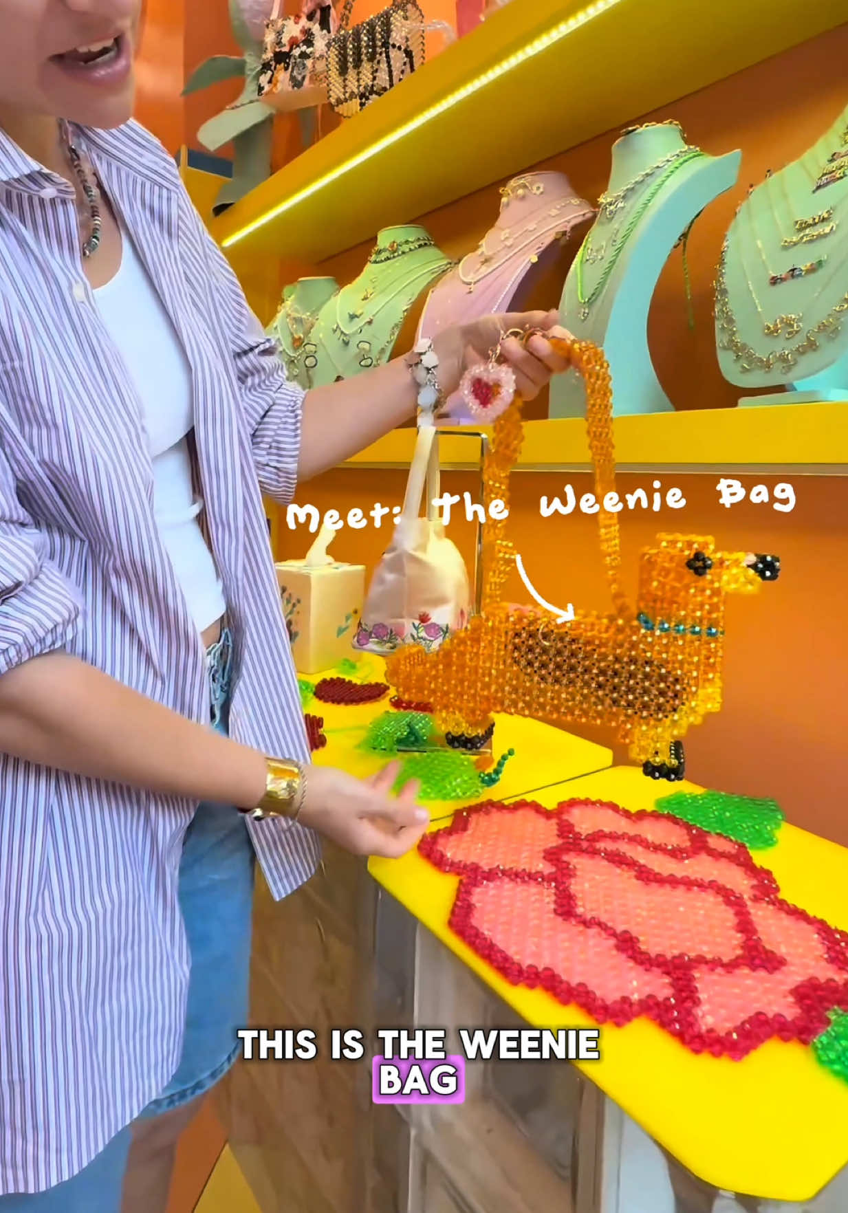 What’s in our founders bag!? 👀🐾🐶⭐️The Weeny Bag Out NOW🦴#HotDogEnergy #whatsinmybag #comewithme #pov #weinerdog #fashiontiktok #doglover #susanalexandra #dayinthelife #dogsoftiktok #nyc #susanalexandra 