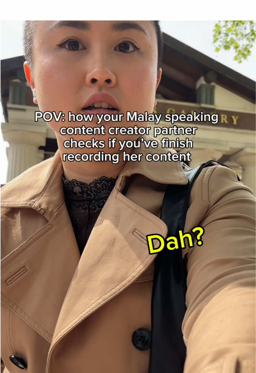 Malay content creators or influencers be like; “Dah like?” Also if you love all things history, art, fashion, and/or royal life; make sure to visit “The Edwardian Age of Elegance” exhibition at The King’s Gallery, Buckingham Palace. [til 23 Nov 2025] #thingstodoinlondon #fyp #londonexhibitionapril #londonexhibition2025 