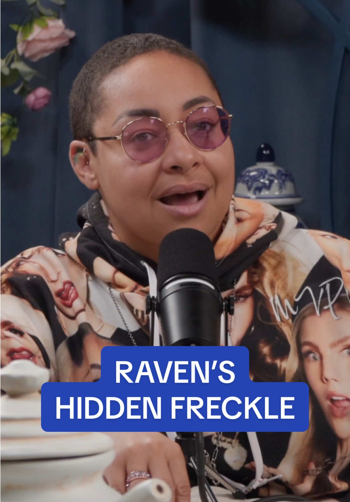 not the hidden freckle 🫢 @ravensymone @miranda v. pm #marriage #flirting #lesbiancouple #ravensymone #mirandamaday #freckles #morganfreeman 