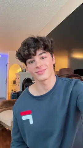 my try on the Kim Seon Ho trend, but how did he do it so well 