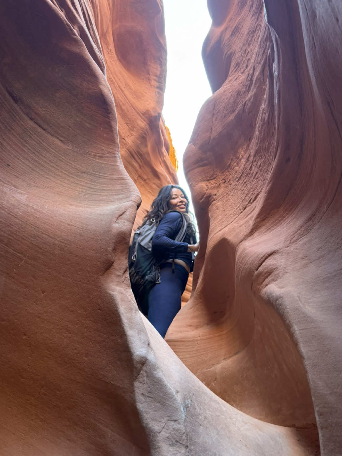 Earth day vibes 🌎 Peekaboo/ Spooky Canyon Utah #peekaboocanyon #spookycanyon #utah #Hiking #slotcanyons 