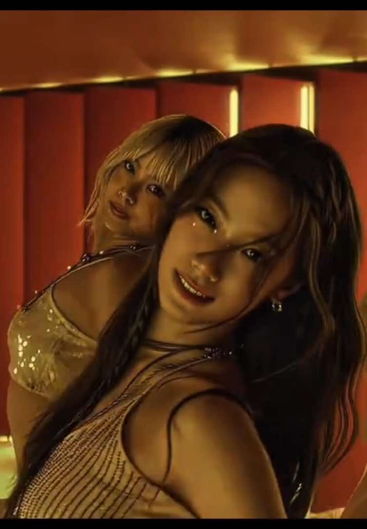 this intro is so cool #lesserafim #ot5forever #foryou #kimchaewon #hongeunchae #nakamurakazuha #miyawakisakura #huhyunjin #foryoupage 