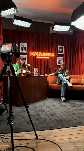 recorded an episode of @DISGRACEFUL this week with @Hannah Berner & tried to get her with the 