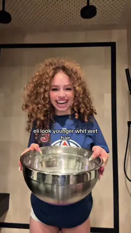 eli look younger @Eliana Kalogeras @patrishakalogeras @Noah Risling @sundaykalogeras @demitrakalogeras #fyp #foryoupage #viral #icebucketchallenge #imback #blowup