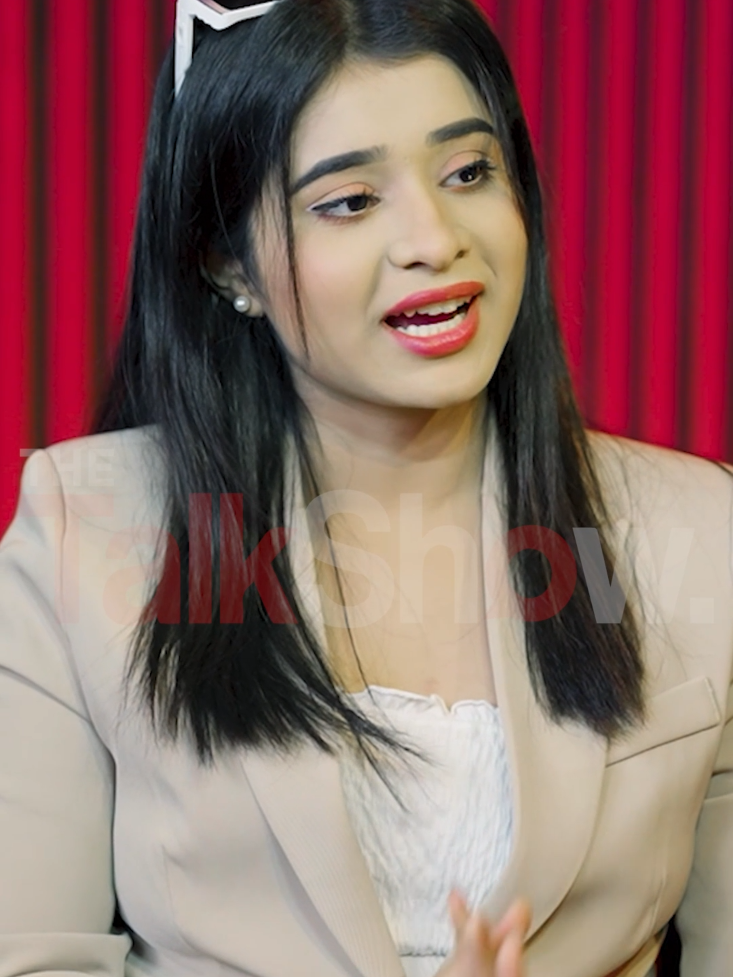 হুট করে রাগ হয়ে যান আরোহী বললেন লাম্হা | Lamha Ansu | The Talk Show #TikTokvideo #tiktokviral #foryou #tiktok #thetalkshow #lamhaansu