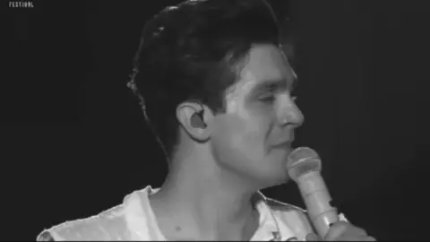 Luan Santana - Amor coloriu #luansantana  #antigas #violao #fyp #fypシ゚ #antigas #vira #sofrencia #viraliza #