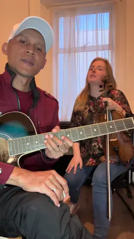 Tebak lagu Guys! #herrysmith #nyiiteung #sundapride @Aleksandra 