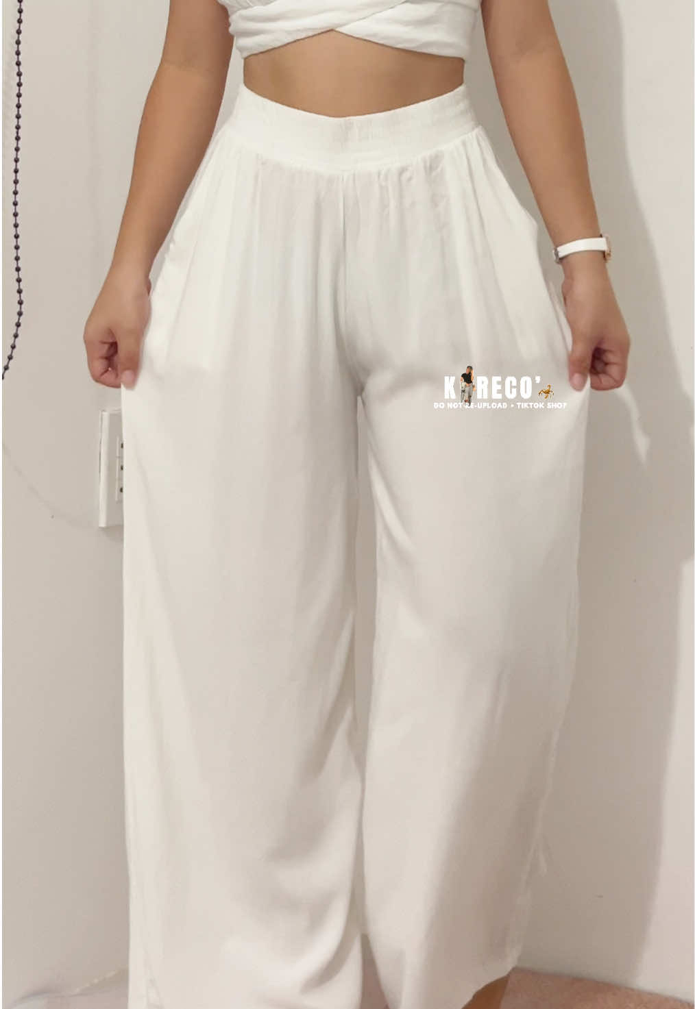 White pants wideleg pants for beach outfits 