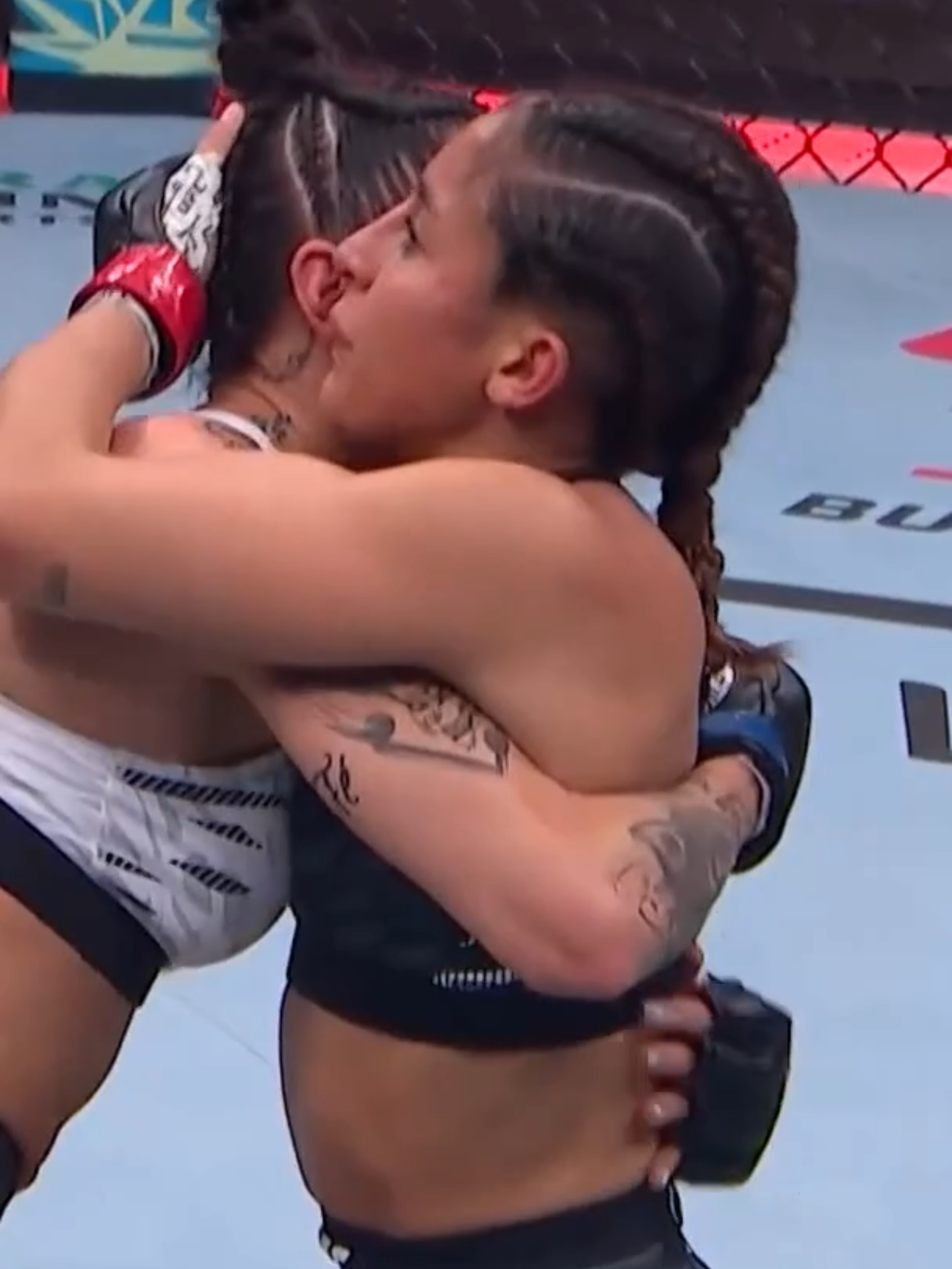 4 STRAIGHT FINISHES FOR JAQUELINE AMORIM! 👏 #UFC #mma #JaquelineAmorim