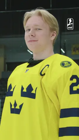 A Saturday night showdown... who will come out on top? #U18MensWorlds #iihf #iihfhockey #hockey #hockeygame #hockeytiktok #NHL #hypevideo #fyp