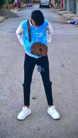 #CapCut ana Wahdi fi Hadi danya #fyppppppppppppppppppppppp #fypシ゚ #foryoupage #foruyou #explore #laive #trendingvideo #pourtoi #algeria #oran #sidibelabbes #58ولاية #شعب_الصيني_ماله_حل😂😂 #سيليبتار_💔_ #ابوني_ياك_باطل_ولا_حنا_مانستاهلوش 