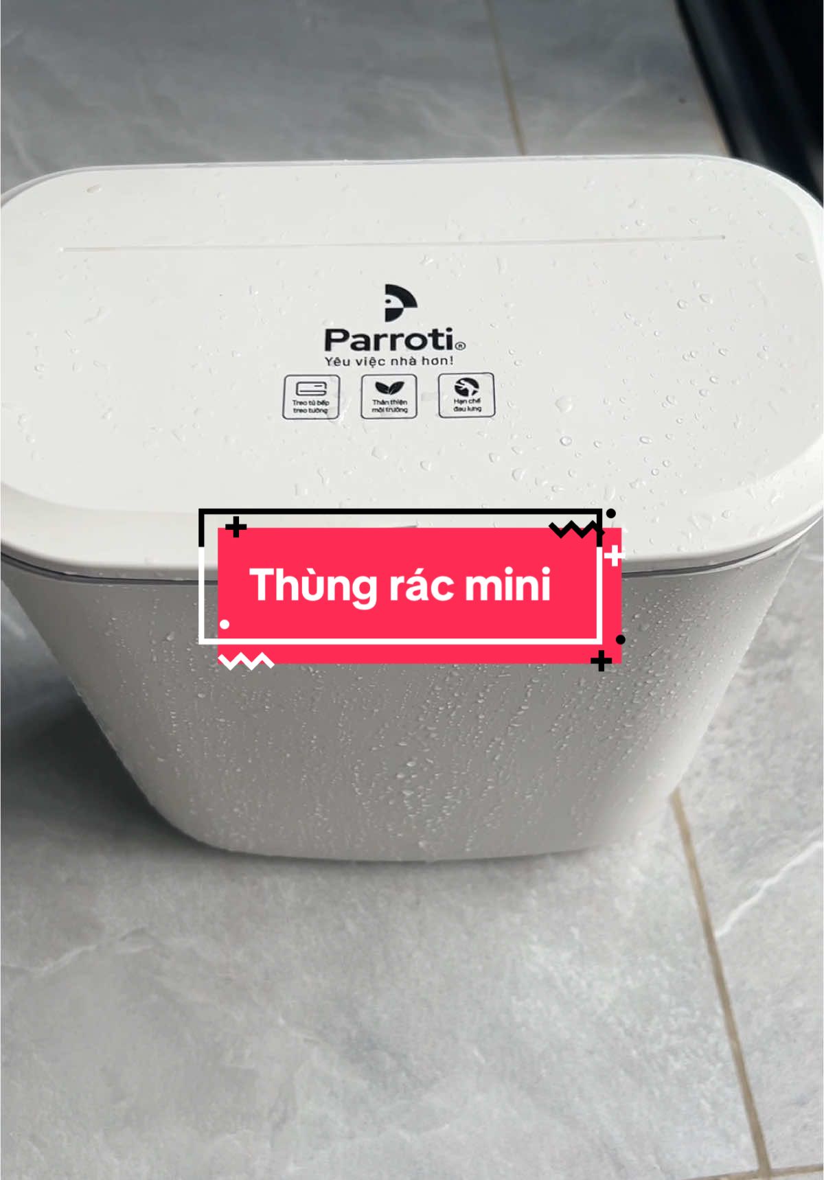 Thùng rác mini tiện lợi, treo trong nhà tắm là đúng bài luôn ạ#xuhuớng #nhabinben2 #sanphamtienich #thungracthongminh 