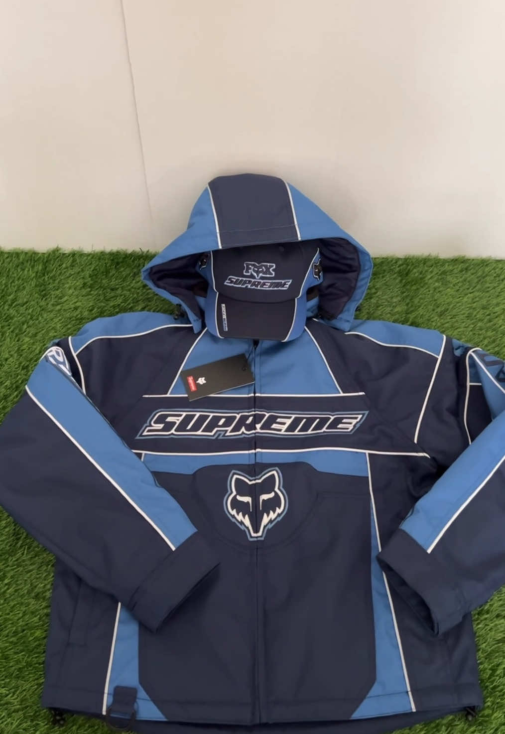 UNBOXING NEW FOX X SUPREME #supreme #fashion #fyp #shorts #viral #clothing #streetwear #foxracing 
