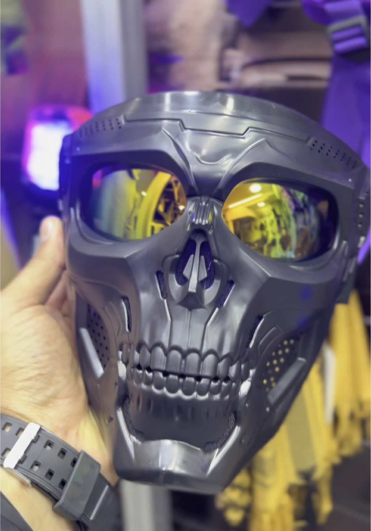 Con esta brutalidad lucirás…🔥🤯  Antes 25$🔴 Ahora 14.99$✅ NO TE QUEDES SIN TU MÁSCARA TÁCTICA DE ALTO COMANDO 💪 C.C. Galerías Ávila, Nivel Urdaneta, Local U11-12📍 04149048955📲 #altocomando #vzla #tactical #fyp #