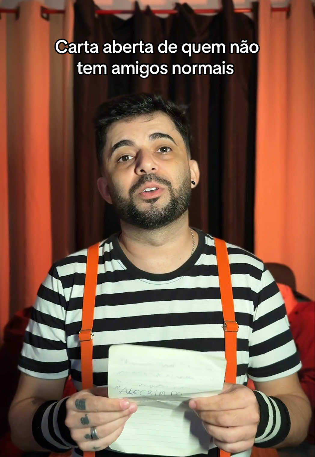 Não tenho amigos normais 😂😂  #amigos #humor #ninhodepremios 