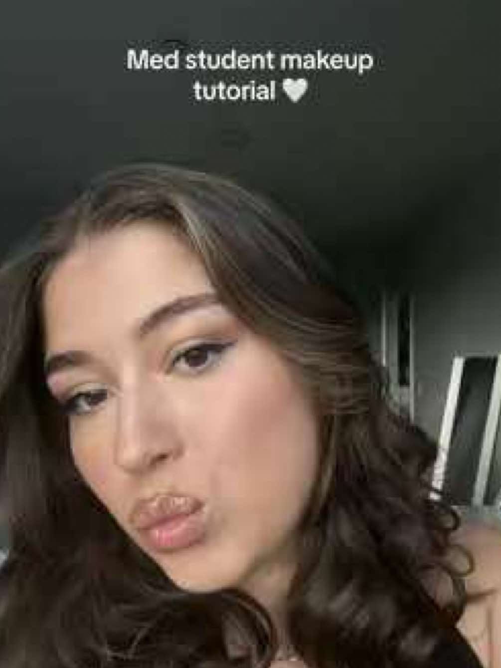 @Patricia 🇲🇽🇺🇸| MS4 here’s your makeup tutorial 💄💋 @elfcosmetics primer @NARS Cosmetics foundation & concealer @DIBSBEAUTY contour stick @Unidollss cream blush @urban decay setting spray @COVERGIRL mascara @Charlotte Tilbury blush wand @makeupforever lip liner  @Summerfridays gloss #MakeupRoutine #makeuptutorial #medstudent #medschoollife #medmotivation #ms4 #latinainfluencer #latinainmedicine #bostontiktok #makeuptips 