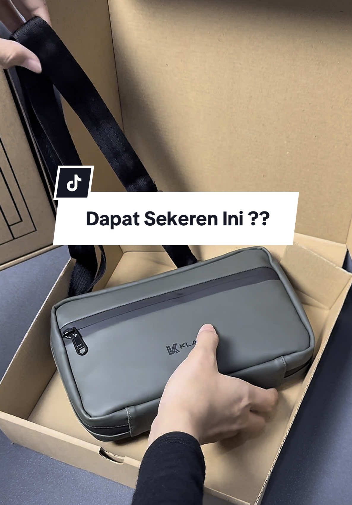 Emang boleh sekeren ini?? Panca Handbag Original Klavan #klavan #handbag #handbagpria #tastangan #tasslempang #clutch #slingbag 