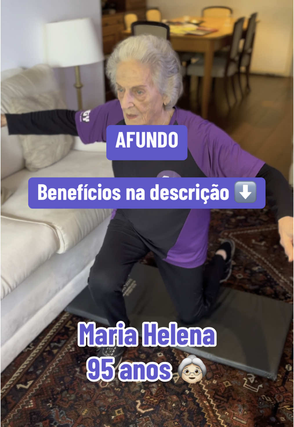 AFUNDO: FORÇA E EQUILÍBRIO PARA A VIDA TODA‼️ Dê um passo à frente, dobre os joelhos e mantenha o controle! O afundo é incrível para fortalecer pernas e glúteos — e ainda turbina seu equilíbrio! Benefícios para idosos: ✅ Fortalece quadríceps, glúteos e posterior da coxa ✅ Melhora a coordenação e a estabilidade ✅ Aumenta a segurança em atividades como caminhar, agachar e subir escadas ✅ Previne quedas e preserva a independência Comece com apoio se precisar e evolua no seu ritmo! ##ExercicioParaIdosos##TerceiraIdadeAtiva##SaudeEmMovimento##FitnessNaTerceiraIdade##VidaSaudavel#TreinoParaIdosos