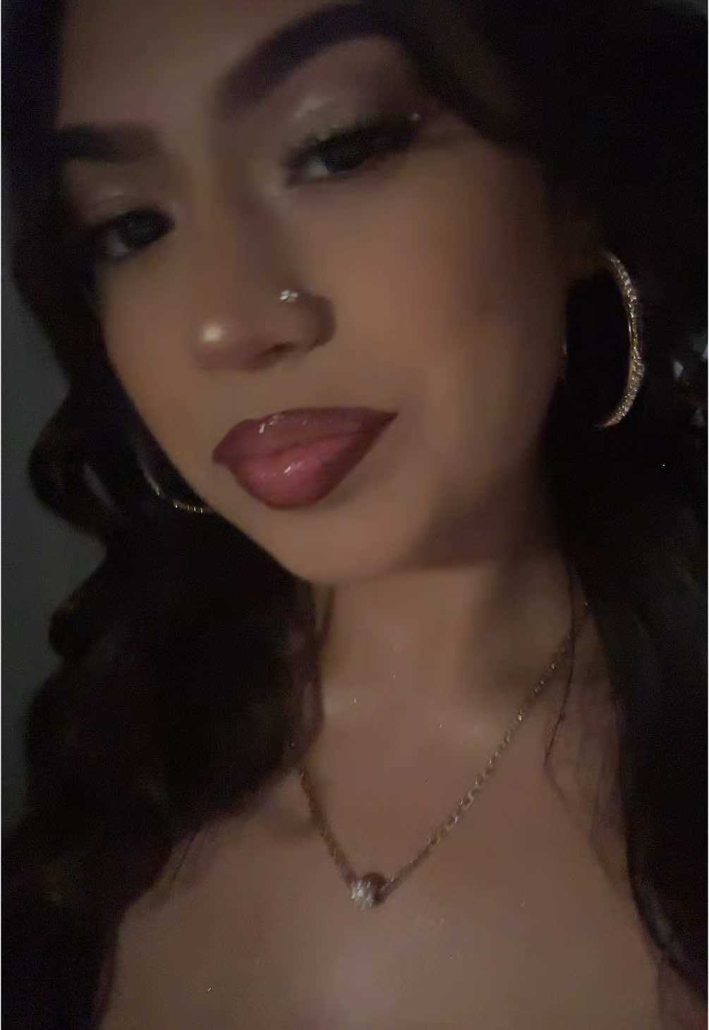 Prom💋#nails #glittermakeup #promlook #prom#pretty #fypage #viral#latina #prommakeuplook #foryourpage 