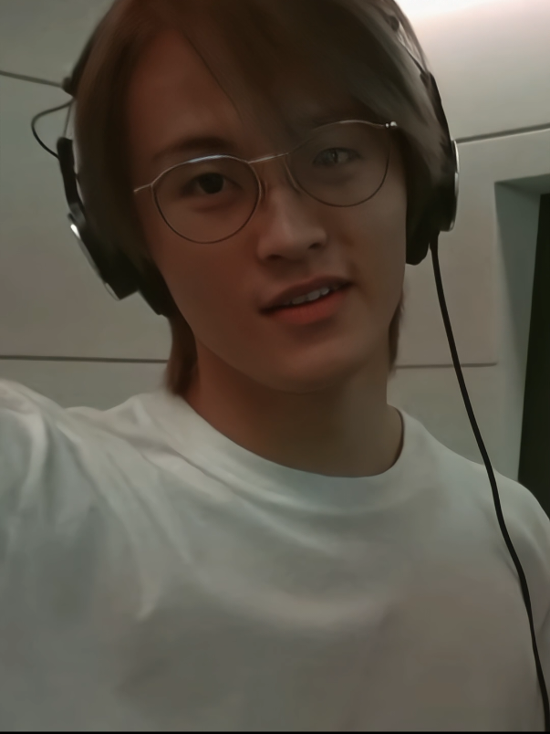 Cinta untukmu luar bisaaa🫶🏻#marklee #mark #nct #fyp 