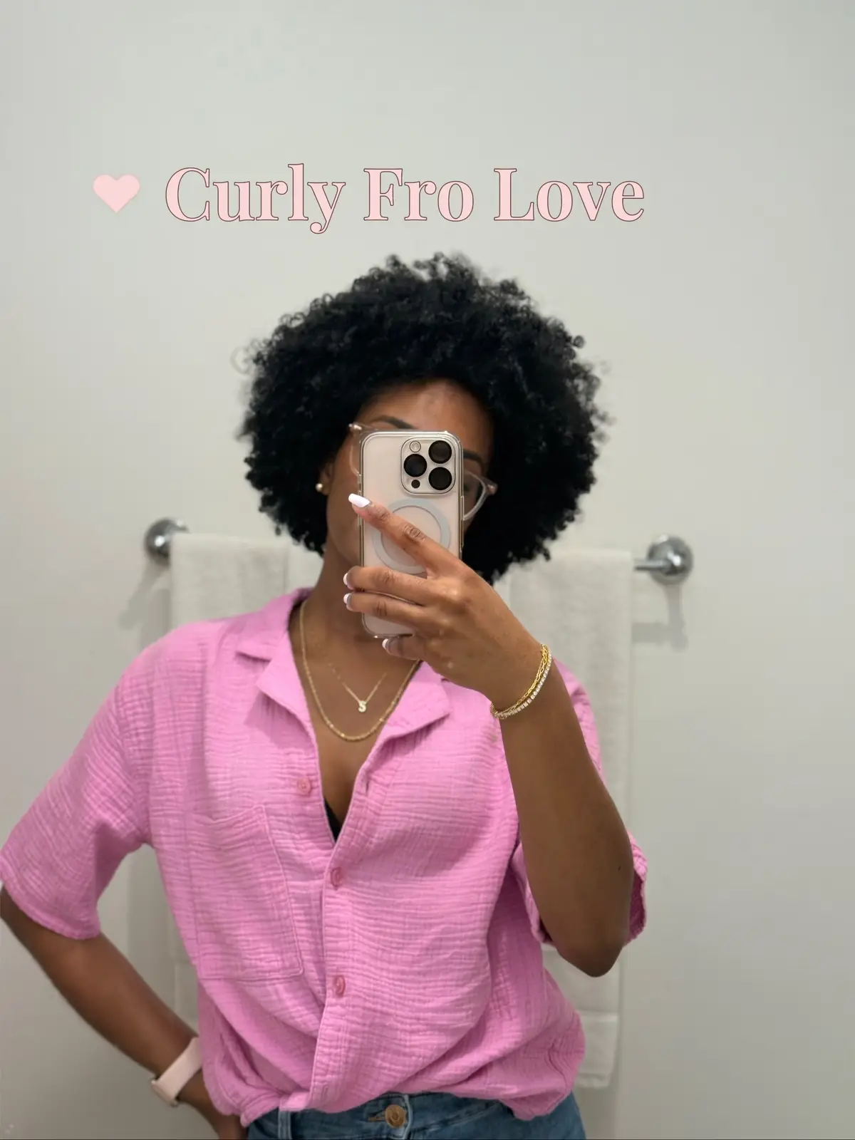 Took another try at a wash and style…ended up with this cute curly fro 😍 Can you dig it? 😉  #CurlyFro #CurlyHairStyle #WashNGo #WashNStyle 