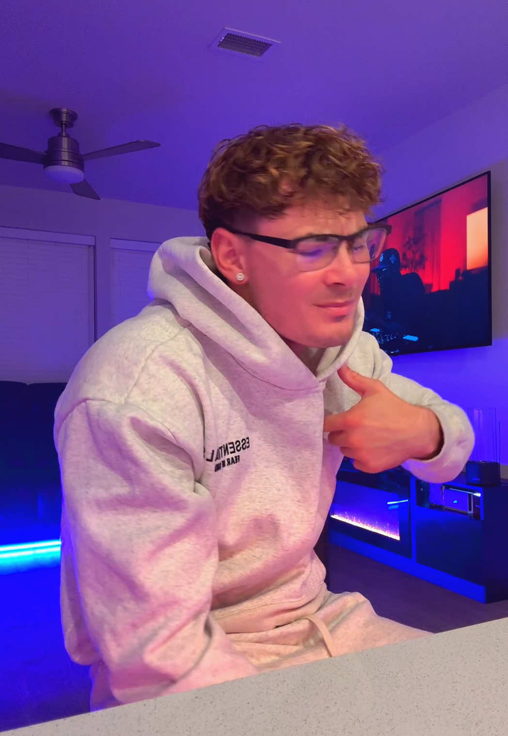 💨💨💨💨 #tiktok #fyp #blowthisupforme #mensmentalhealth #2025 #fineshyt #vibes #freemelly #ynwmelly #foryou 