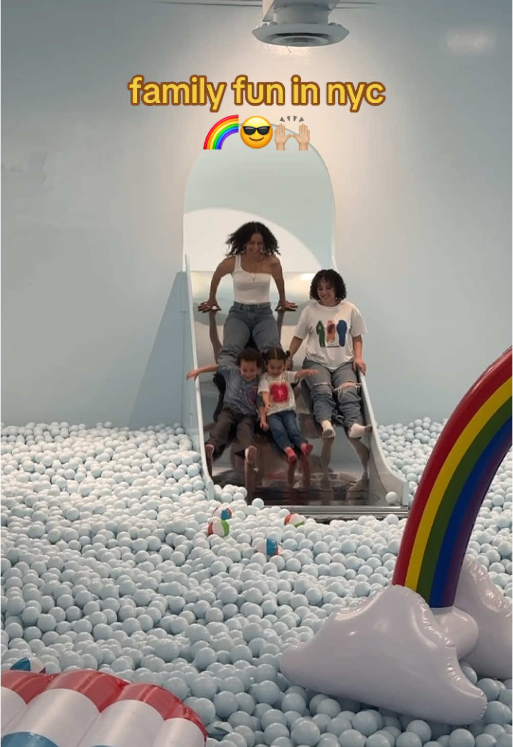had the best time today at @Color Factory ☺️🙌🏼  #nycmom #familyvlog #jonnypops #thingstodoinnyc #nycfamily #MomsofTikTok #minivlog #colorfactory @JonnyPops 