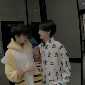 +1 mami tạo biến cho tam giác tình iu 😇#zuoqihan #chenyiheng #yangbowen #takiham #trandichhang #duongbacvan #zuoqihan_左奇函 #chenyiheng_陈奕恒 #yangbowen_杨博文 #henghan #hanheng #wenheng #vanhang #tfgiatoc✨ #tfgiatộcf4 #tfgiatocf4 #hangham #hamhang 