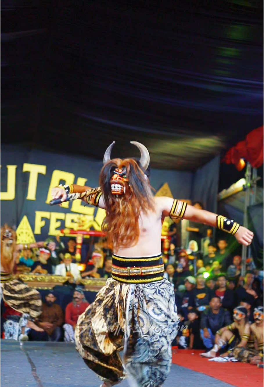 Kebo giro @WAHYU CIPTO BUDOYO #viralvideo #trending #fypシ゚viral #achilles_creation #fyppppppppppppppppppppppp #fypシ゚ #fypage #fypagetiktok #kesenian #waroktemanggungan #warok #4u 