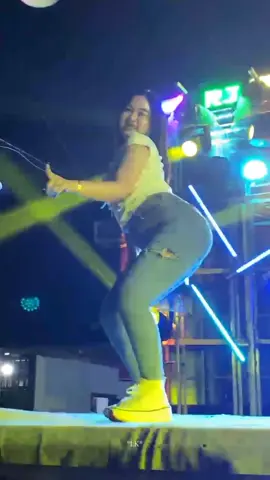 ancen arek e aktif ngeneki cak🫠@amoyajaa_q1 #lurahkledek💥 #ceksound #soundsistemjawatimur #soundsistemblitar #horegjawatimur #soundsistemmalang #horegbalap_official #horeg #blitar24jam #malang24jam @alfinrevolution 