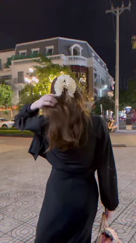 Về xem lại video mới thấy mình quên gài giỏ😅