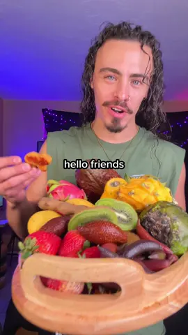 Let’s goo!! Come chill and snack on some #fruit with us! #fruitforthought #kiwi #dragonfruit #FoodTok 