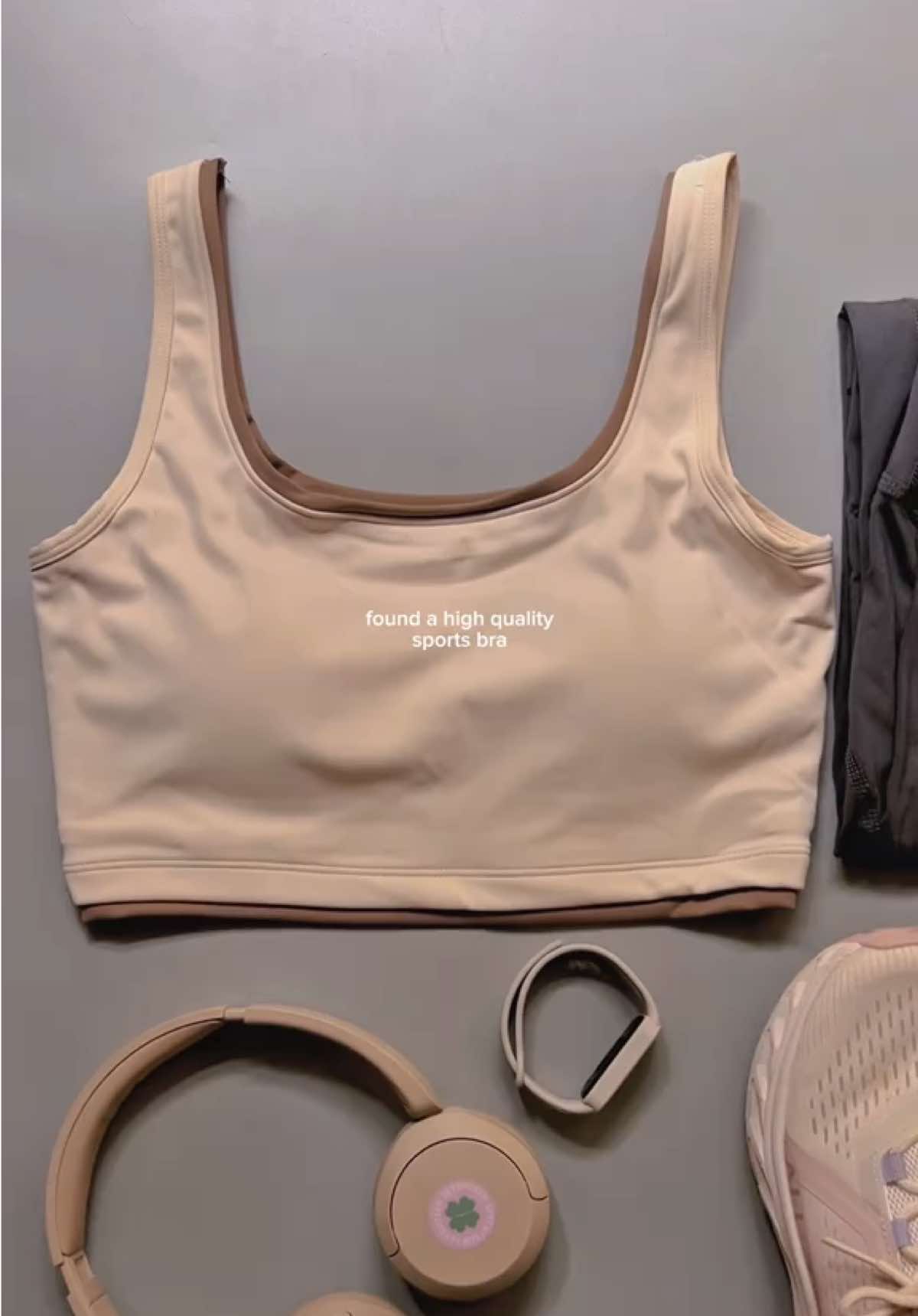 Found a high quality sports bra #sportsbra #fuyogi #sportswear #fuyogisportsbra #gymtop #yogatop #fyp 