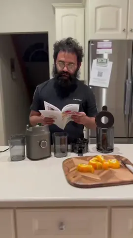 Juice maker #onthisdayinhistory #fypシ゚viral #fypシ゚viral🖤tiktok☆♡🦋myvideo🤗foryou✨♥️ #trending #contentcreator #juicer #juicemaker 