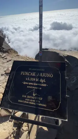 #pendaki #pendakigunung #pendakiindonesia #arjuno3339mdpl   