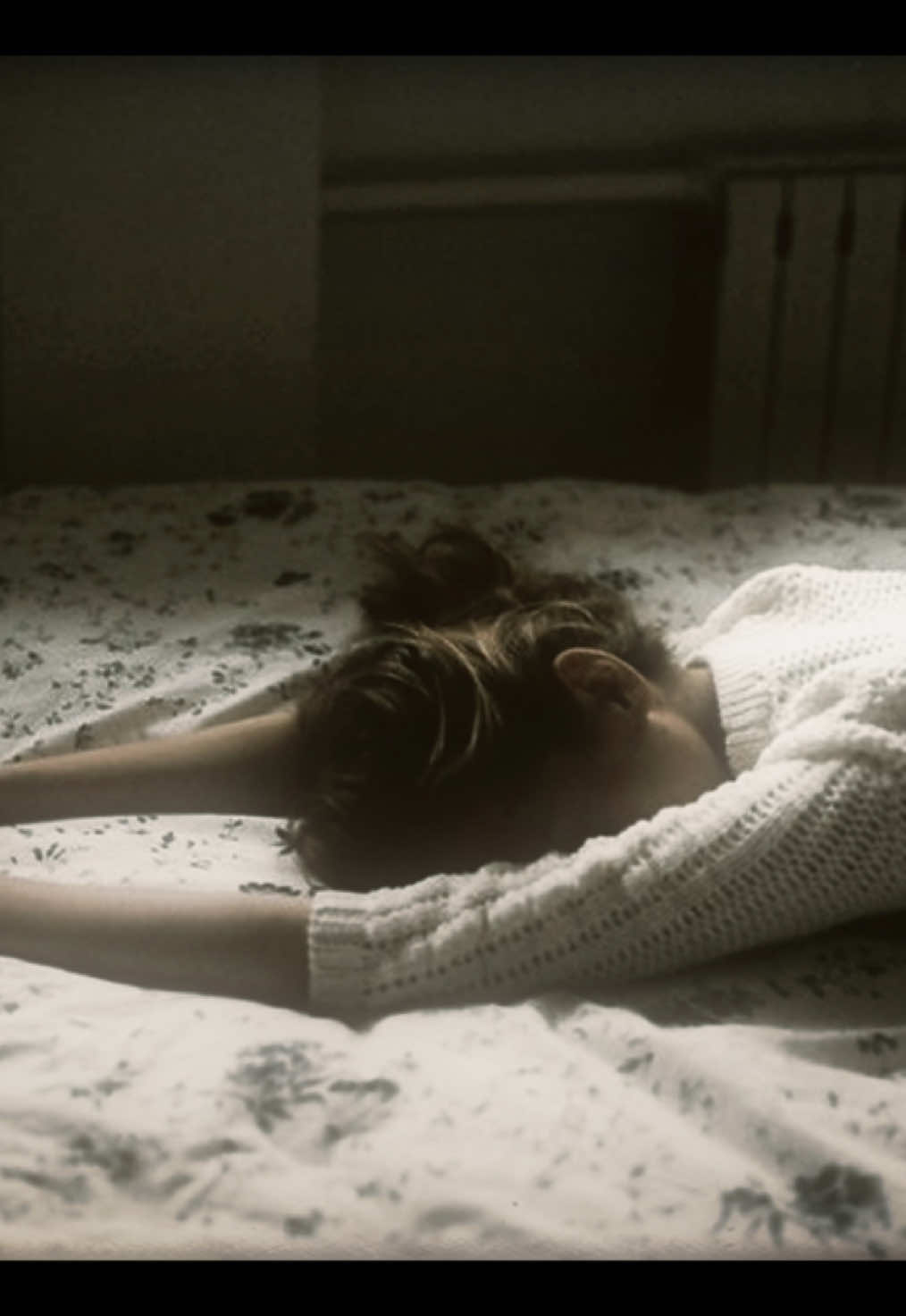 Me after any minor inconvenience lolol #ilovesleeping #fyp #relatable 