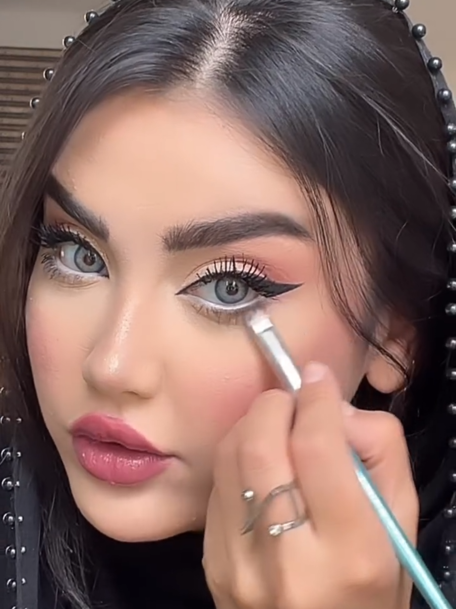 آموزش میکاپ #وایرال #وایرال_ویدیو #واینر #fy #عشق #فازسنگین #دکلمه #فوریو #فورتنايت #foryoupage #لیاقت #جدایی #خیانت #طلاق #foryou #fyp #فورتنايت #fy ##واینر #اکسپلور #اکسسوری #دابسمش #میکاپ #اکسپلور_اینستاگرام #دختر #کوردی #عربی #کورد#فورتنايت #عشق #دلتنگ #جدایی #فوریو 